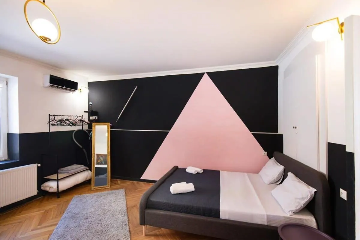 Chic Studio Apt Near Stamba &Rustaveli - By Wehost Tbilisi
